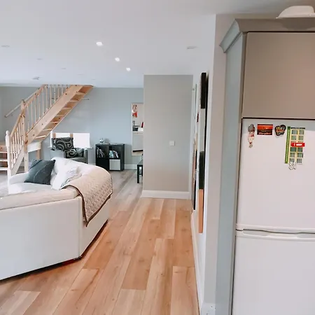 Is It - Along The Coast 度假居 *