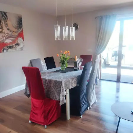 Is It - Along The Coast Holiday home Foghill