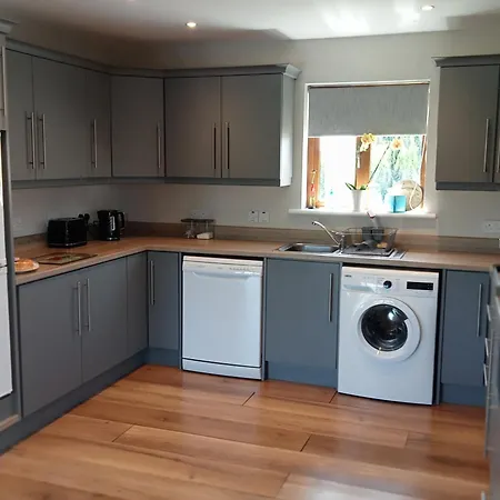 Is It - Along The Coast * Foghill