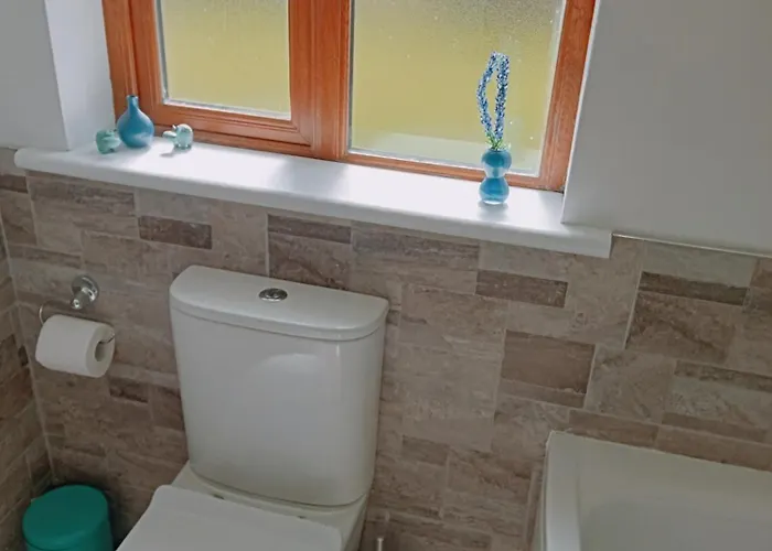 Is It - Along The Coast * Foghill