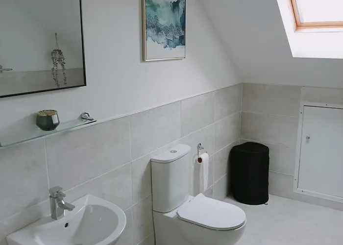 Is It - Along The Coast * Foghill